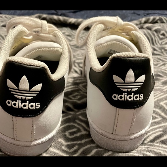 Adidas Superstar Sneakers - White with black - barely used - Picture 4 of 6